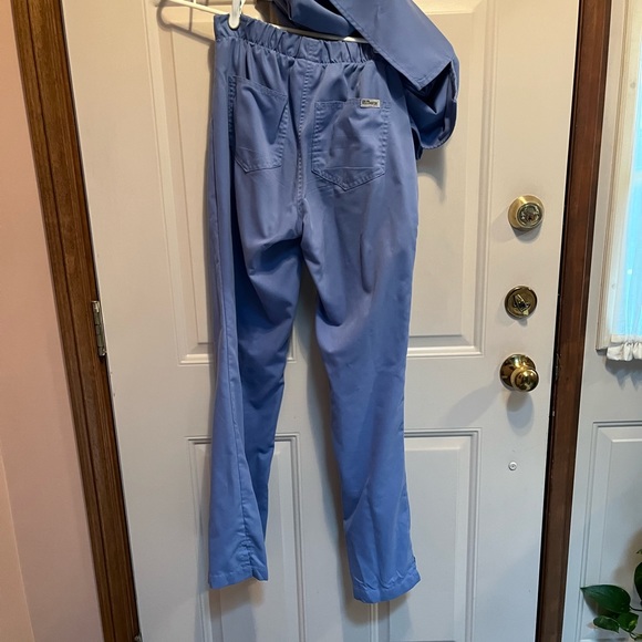 Grey’s Anatomy by Barco Ceil Blue XS Riley Set.Mock wrap V-Neck Scrubs Top&Pants - Picture 10 of 11